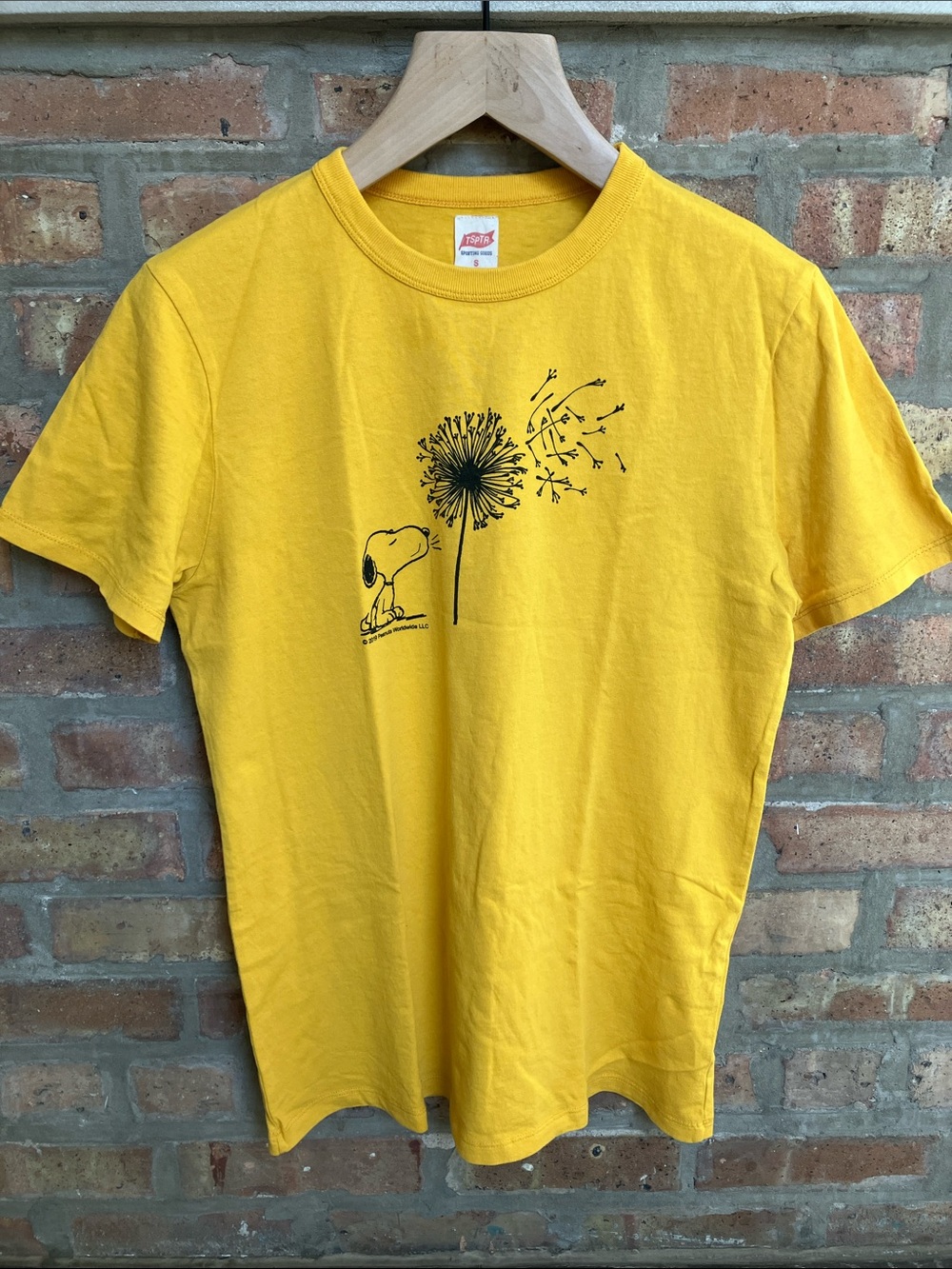 TSPTR Snoopy Dandelion Graphic Tee - Bright Yellow